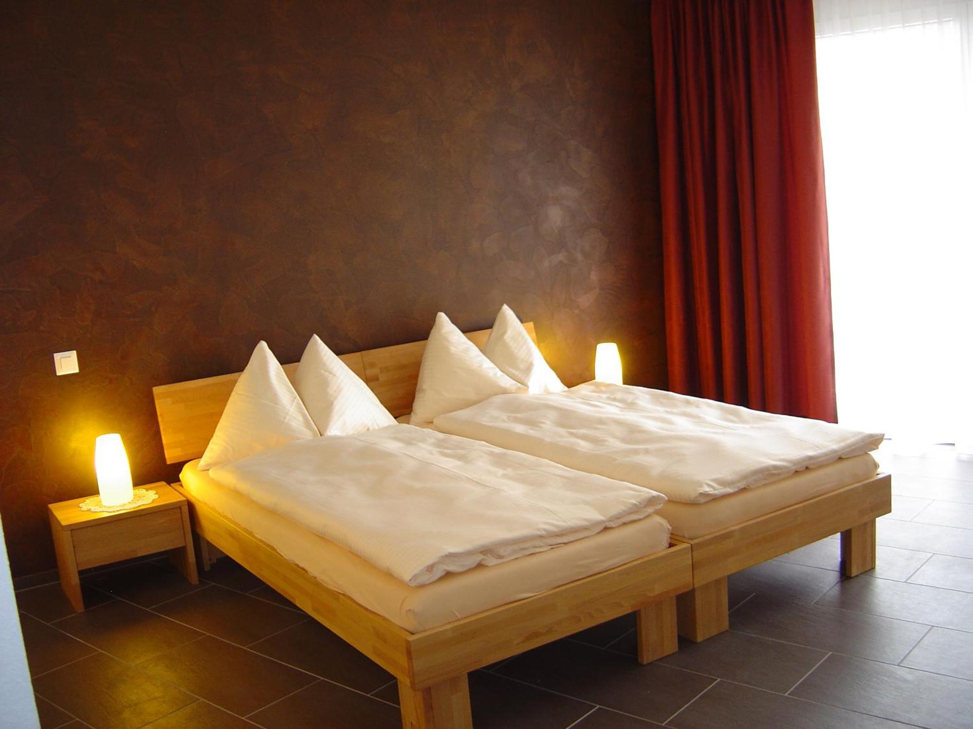 Hotel Restaurant Jura Kerzers Екстер'єр фото