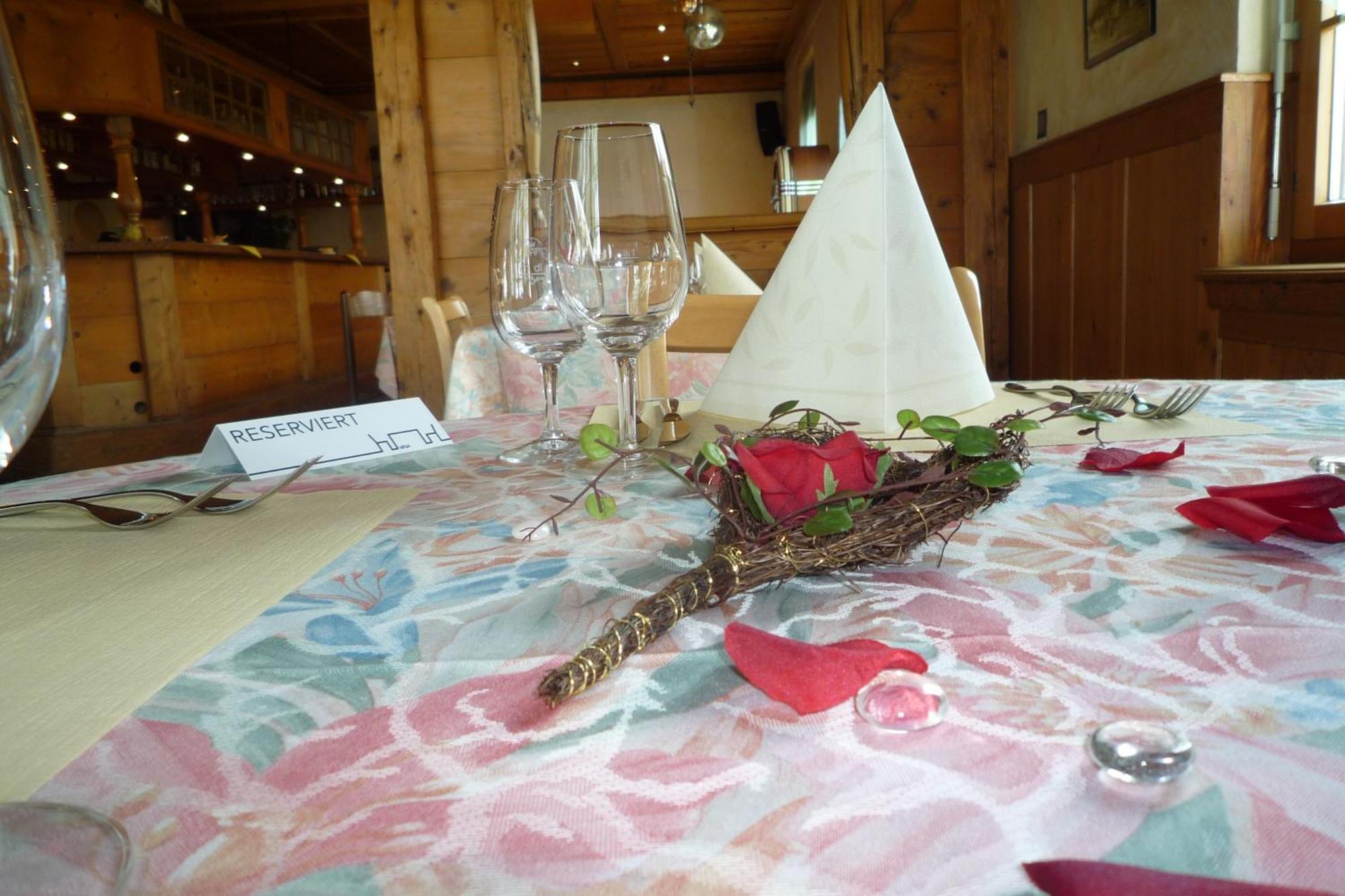 Hotel Restaurant Jura Kerzers Екстер'єр фото