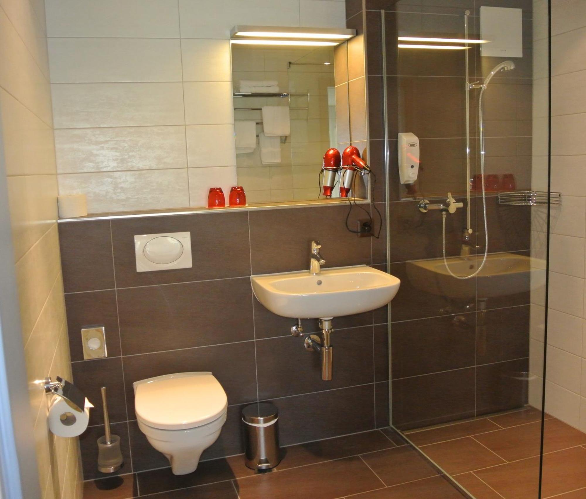 Hotel Restaurant Jura Kerzers Екстер'єр фото