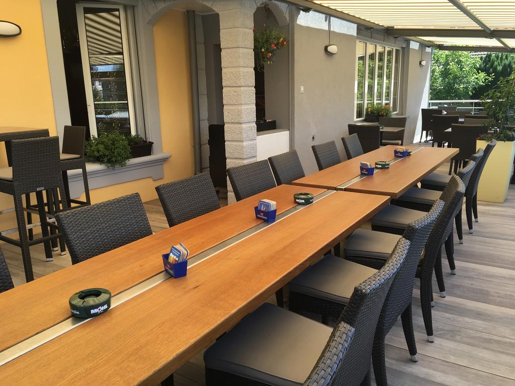 Hotel Restaurant Jura Kerzers Екстер'єр фото
