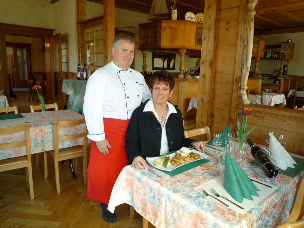 Hotel Restaurant Jura Kerzers Екстер'єр фото